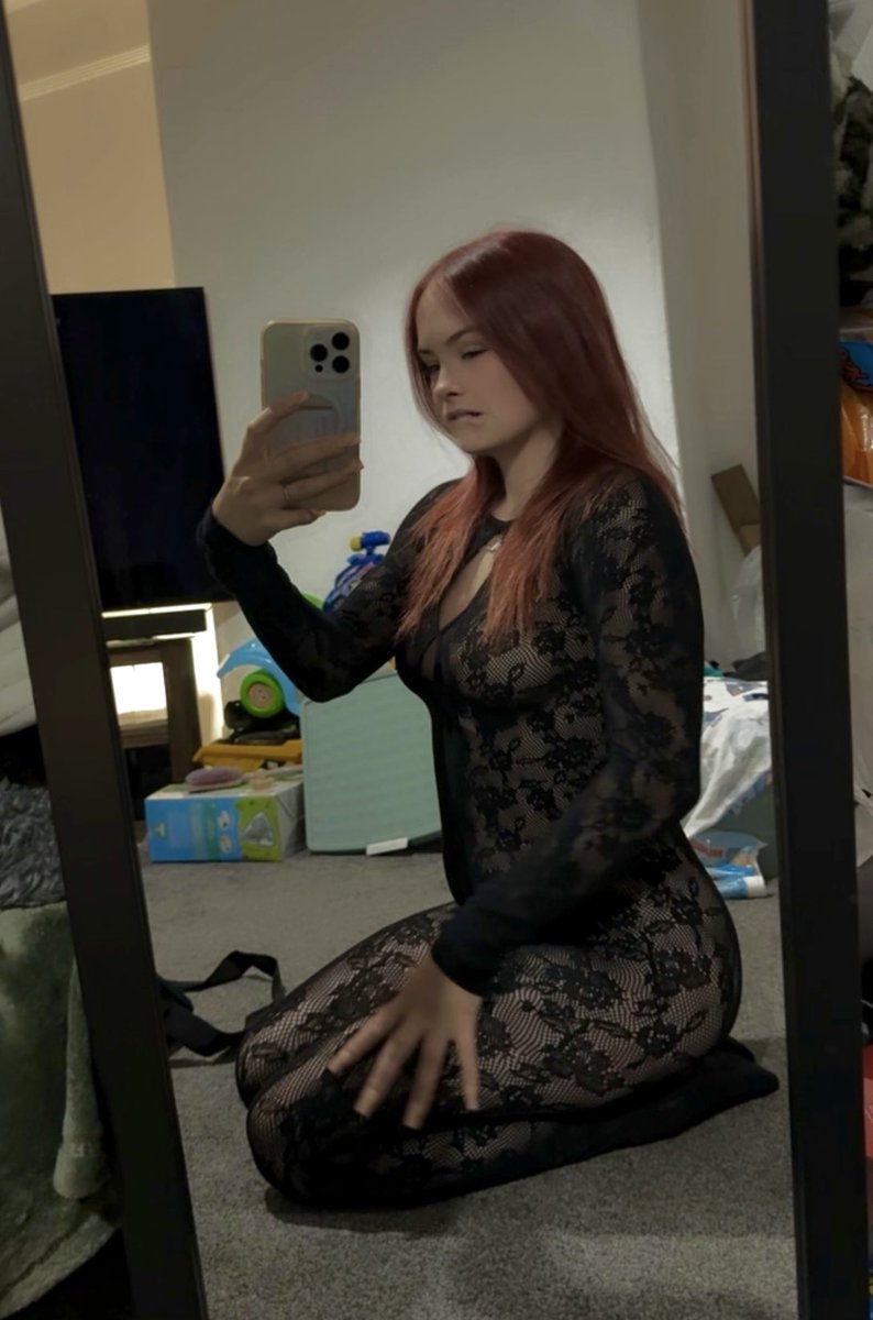 Sammie Willow tweet media
