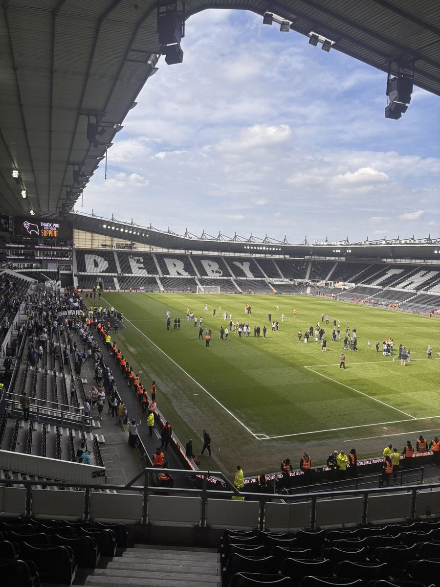 PrincessPink_86's tweet photo. 🖤🐏🤍 #dcfc #dcfcfans, it’s been an absolute pleasure. Incredible highs, incredible lows, and memories that will stay with me forever.David Clowes and John Eustace, thank you for getting us this far.Time to take a step back, enjoy the summer, and look ahead to new beginnings. https://t.co/nVdIr8vDVu