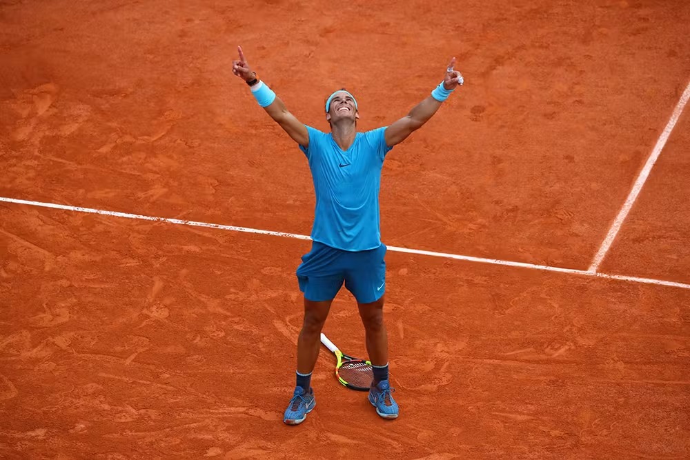 Bonjour, je mets en vente pas mal de places pour Roland-Garros : pour la finale, les demi-finales, les quarts, les huitièmes et les premiers tours, dans plusieurs catégories. Si vous êtes intéressé, n’hésitez pas à me contacter. Remise possible à Paris !
#roland #garros #paris