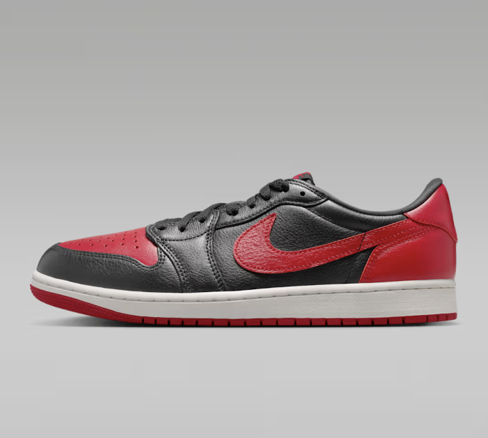 Heskicks tweet media