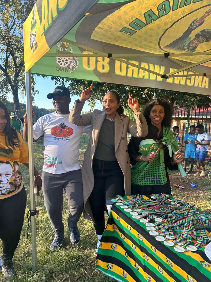 We spent the day with our youngsters in Salvokop, Ward 80 Tshwane central. This is our Ward 80 Soccer tournament…. Building social cohesion and keeping our youngters  of Salvokop off the streets🖤💚💛🇿🇦