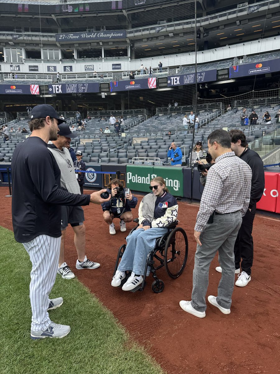 jorgecastillo's tweet photo. Of course @SlangsOnSports came to the ballpark on her birthday. https://t.co/if1j4Xefy0