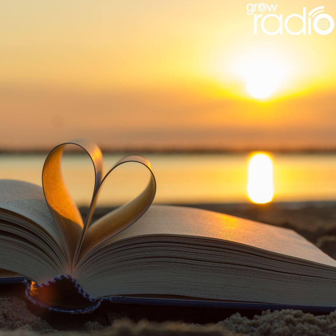 GrowRadioUK's tweet image. Here’s something easy to forget:

Sharing a podcast you love genuinely helps the creator — more than you realise.

Take a look 👉 buff.ly/I6ZDVGr

#GROWRadio #Podcast #Gratitude