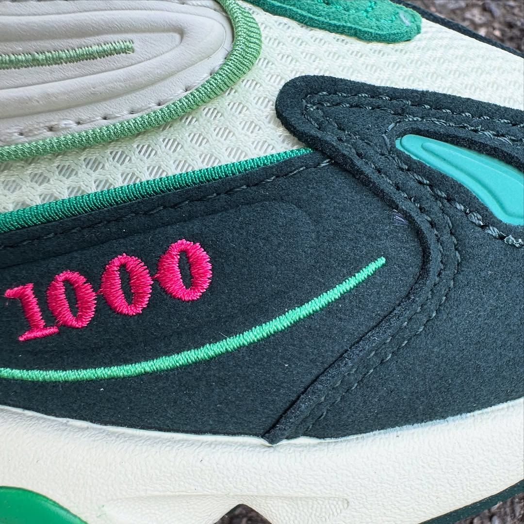 SneakerAlert tweet media