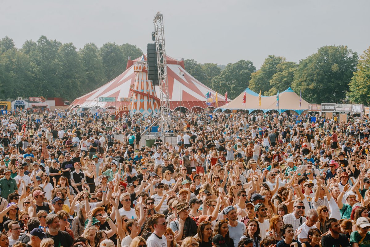 Welcome2Yorks's tweet image. Join the excitement at Tramlines Festival 2026 in Sheffield from 24-26 July. yorkshire.com/sheffield/insp… Enjoy a diverse line-up of music, comedy, and family-friendly activities in a vibrant weekend celebration. #summer #sheffield #yorkshire