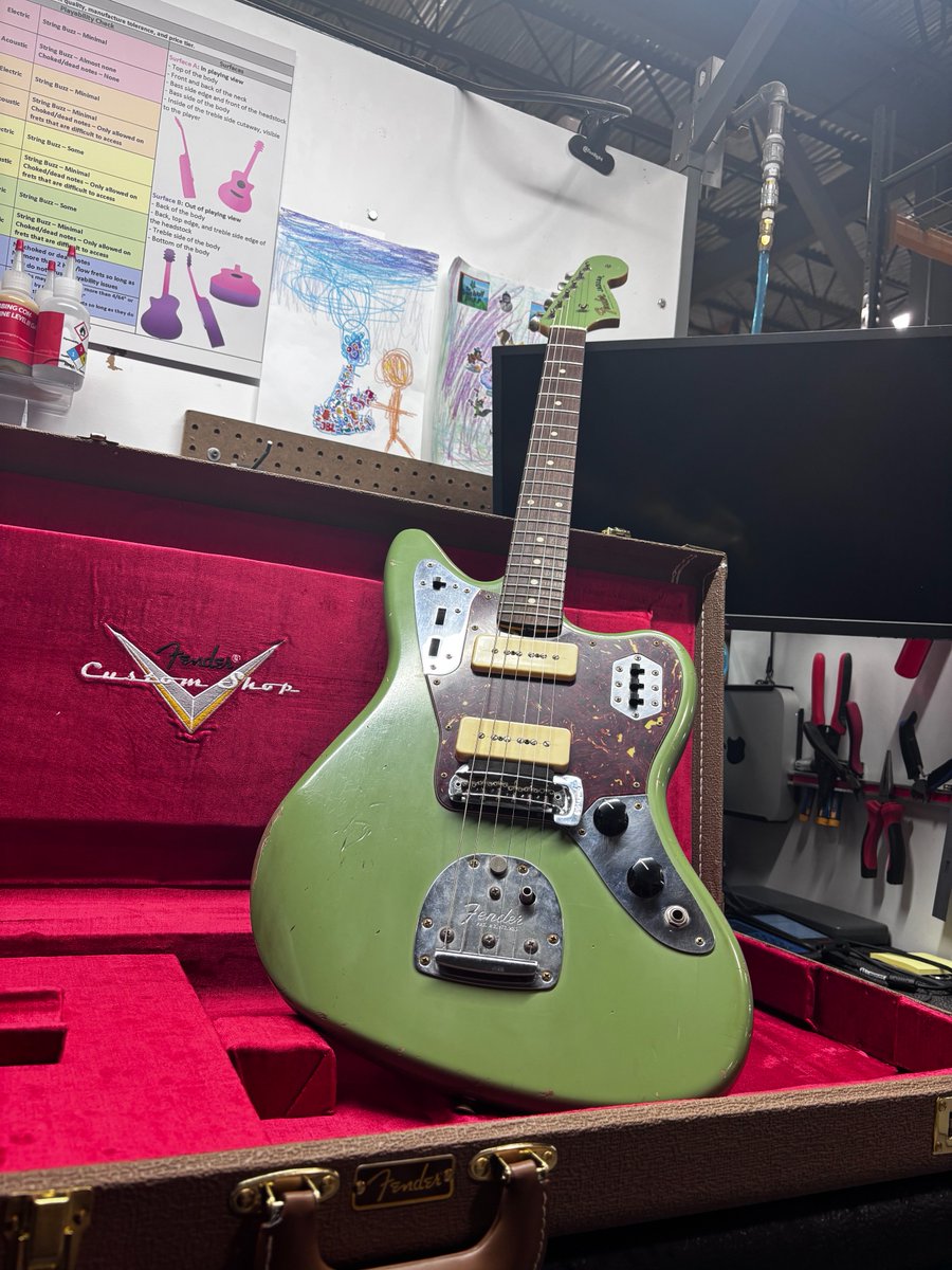 SweetwaterSound's tweet photo. A Jaguar like you’ve never heard before 🔥 @Fender Custom Shop Masterbuilt by Austin MacNutt, a Jaguar that pairs classic style with P-90 pickups for a bold, snarling twist on a legend. 
https://t.co/p0B7WdYGrF 
#musician #musicgear #music #fender https://t.co/HPnIcK8p8F