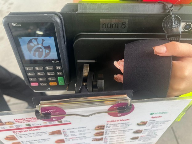 handeholder's tweet image. This month, we’ll be highlighting our customer success story with Chick Fil-A! Stay tuned for bite-sized pieces on social, or read the full story here! 👉 handeholder.com/blogs/83932231…

#CustomCase #CustomHolder #POS #PAX