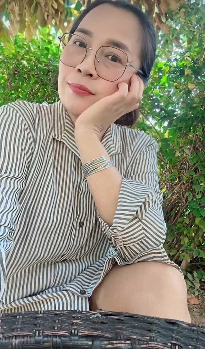 สาวใหญ่ ชอบเงี่ยนคะ tweet media