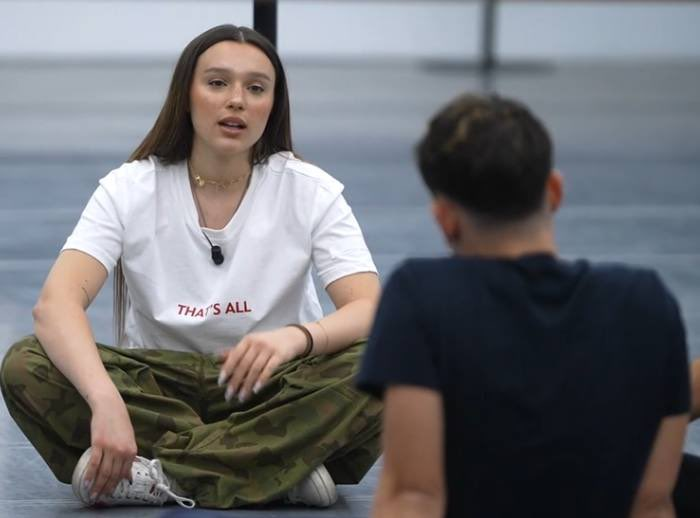 Vederti li Sarah 2 anni dopo a dare consigli ai ragazzi di Amici di quest'anno è davvero una cosa bellissima #Amici25