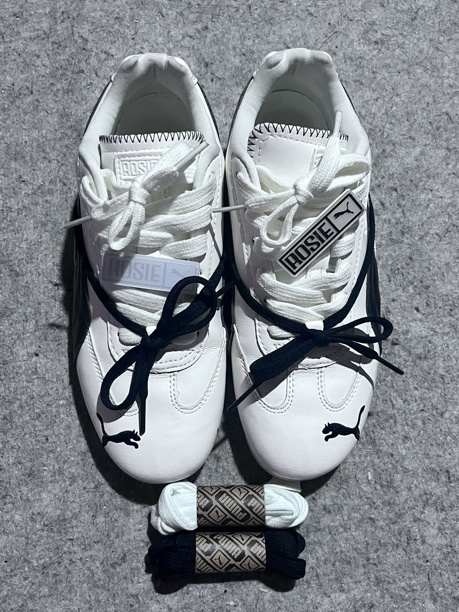 minshoe7b's tweet photo. #ส่งต่อ Puma x Rose ไซส์39 (25cm) ใส่แค่1ครั้ง อปก ครบแต่ไม่มีกล่อง สวยมากก 529รส. สภาพดีสุดๆใส่ครั้งเดียวเก็บ ✨
✅✅เช็คเครดิตได้ สอบถามเพิ่มเติมdm เปิดแอคนี้ใหม่ไว้ส่งต่อ
#ส่งต่อรองเท้า #ส่งต่อรองเท้ามือสอง #รองเท้ามือสอง #ส่งต่อเสื้อผ้า #โล๊ะตู้เสื้อผ้า https://t.co/tlfBdNY0Vd