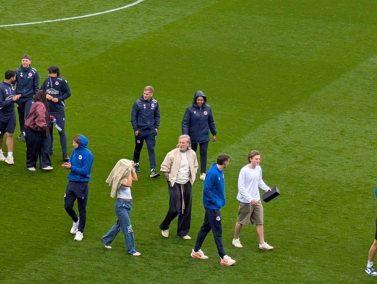 The Tilehurst End tweet media