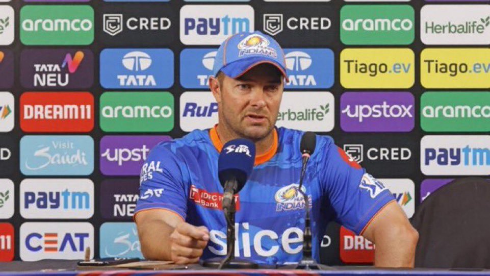 Mumbai Indians FC tweet media