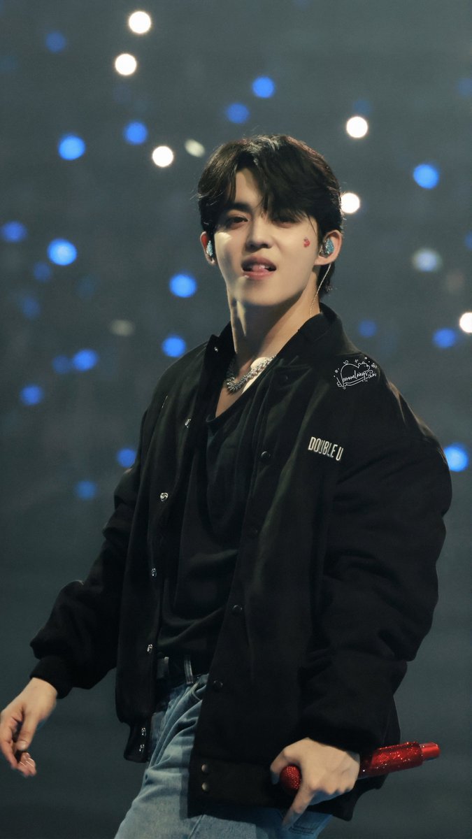 vernonalways_u's tweet photo. 260426 CxM [DOUBLE UP] LIVE PARTY in KAOHSIUNG

𝑆.𝑐𝑜𝑢𝑝𝑠🍒

#SEVENTEEN #세븐틴
#SCOUPS #에스쿱스 #최승철  #エスクプス https://t.co/SJNGjXwPOa