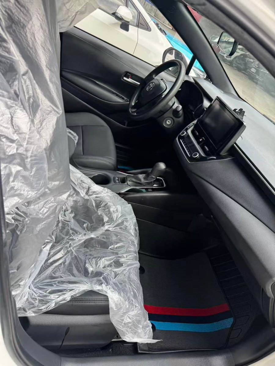 nanacgi's tweet photo. 🚗 2022 Toyota Corolla 

Clean, fresh import  like new 🔥
• 1.2 Turbo (fuel efficient) ⛽
• Automatic transmission
• Very clean interior (still wrapped)
• Smooth drive
• Reverse camera
• Touchscreen display
• Bluetooth / CarPlay
• Alloy wheels

Ghs150k (includes shipping) https://t.co/zN4X59ZfMW