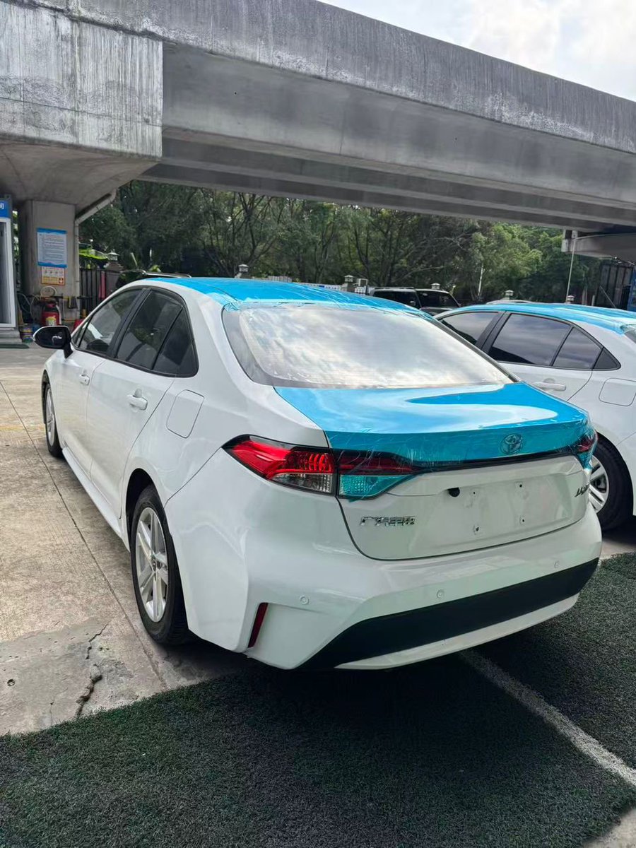 nanacgi's tweet photo. 🚗 2022 Toyota Corolla 

Clean, fresh import  like new 🔥
• 1.2 Turbo (fuel efficient) ⛽
• Automatic transmission
• Very clean interior (still wrapped)
• Smooth drive
• Reverse camera
• Touchscreen display
• Bluetooth / CarPlay
• Alloy wheels

Ghs150k (includes shipping) https://t.co/zN4X59ZfMW