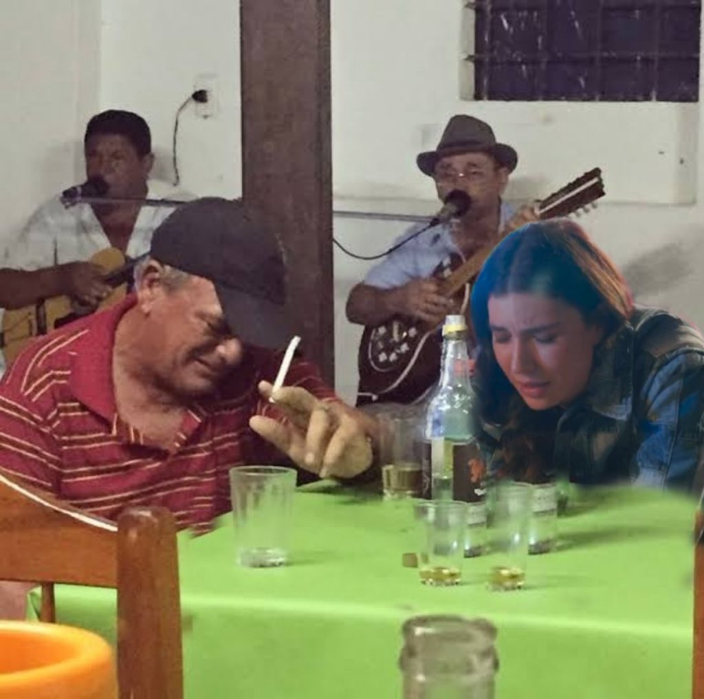 alanissemsutia's tweet photo. Eu to assim lendo cada post de despedida de 3g https://t.co/UCp9wksbPt