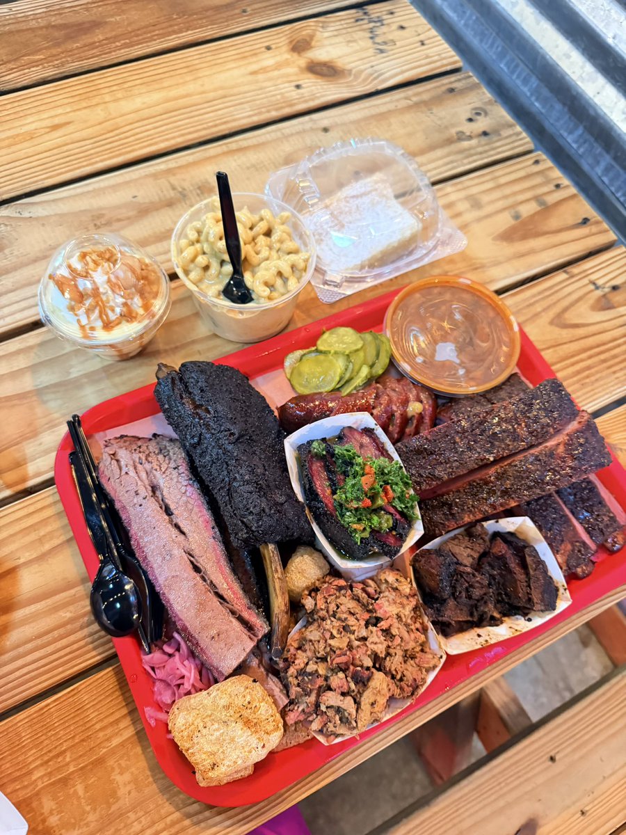 _UnrulyMahogany's tweet image. Best BBQ I’ve had personally in Texas!!!!! Cattleack for the win 🏆