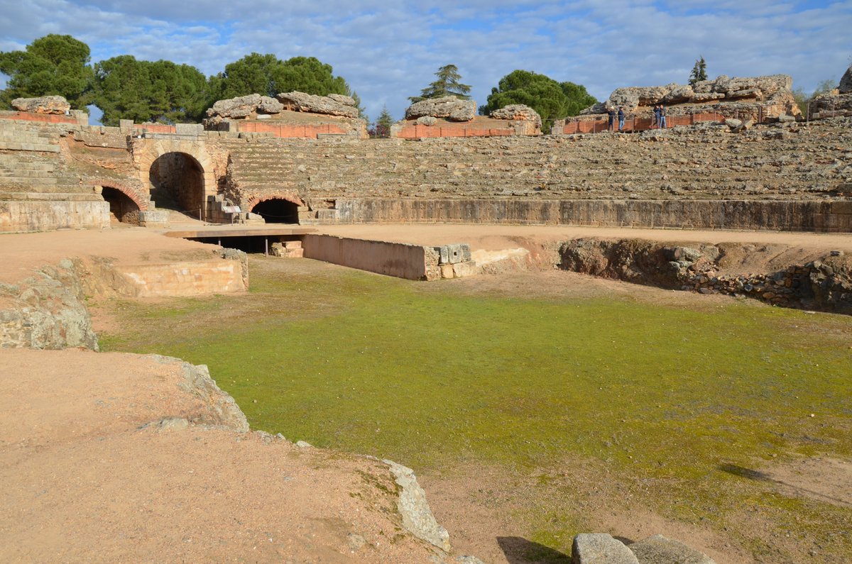 #AmphitheatreSaturday - The Roman Amphitheatre of Augusta Emerita (modern Mérida) is one of the most important surviving Roman entertainment buildings in Spain. Built in 8 BC under Emperor Augustus, it formed part of the monumental complex that made the city the capital of the