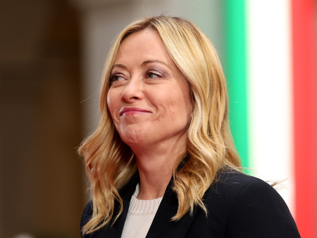 brave_romania's tweet image. 🇮🇹 Giorgia Meloni’s government has just become the 2nd longest-lasting in Italy’s 80-year republican history.

After 1,288 days in power, Meloni is now aiming to complete a full 5-year term, a rare achievement in Italian politics.