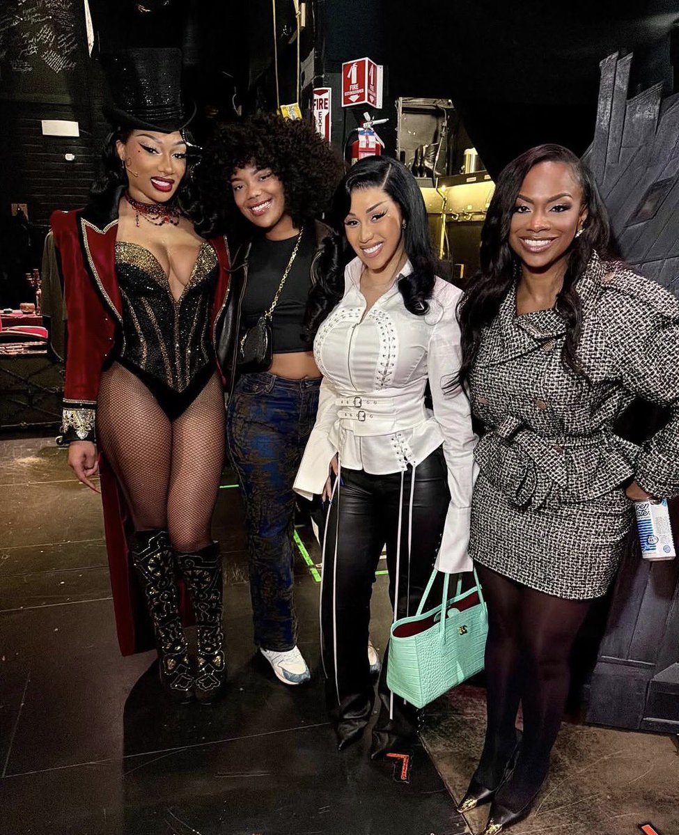 Celebs Love Cardi B tweet media