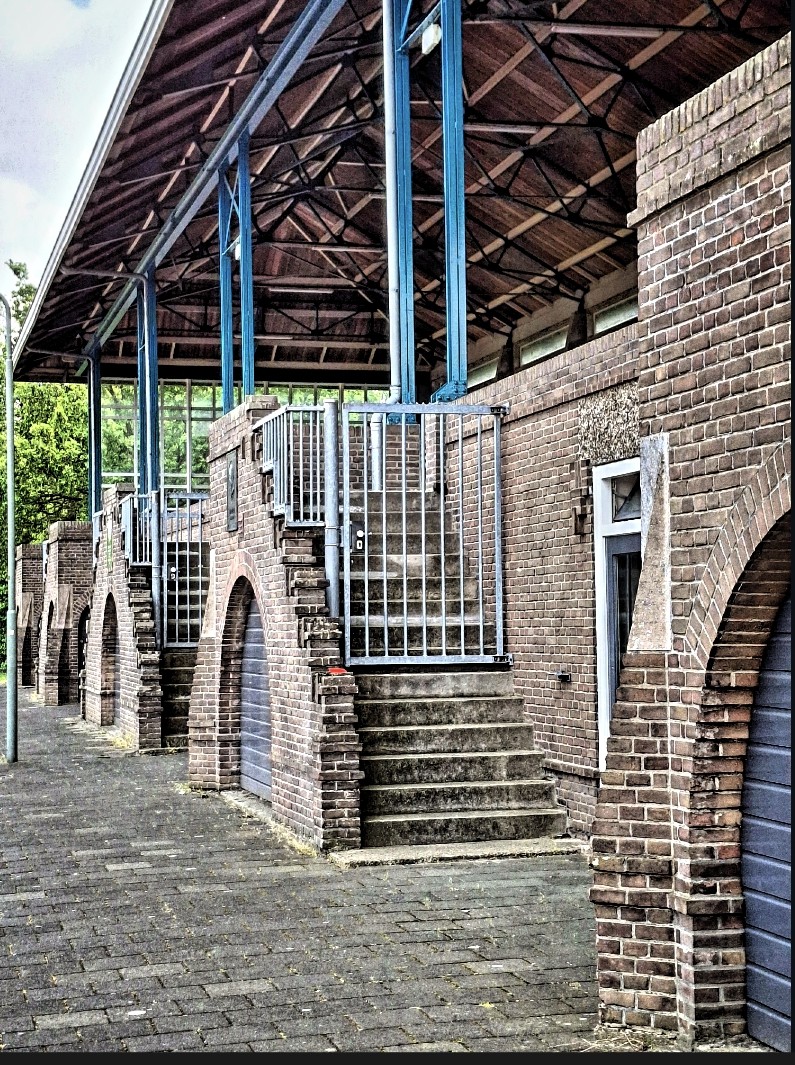De Dwarslat tweet media
