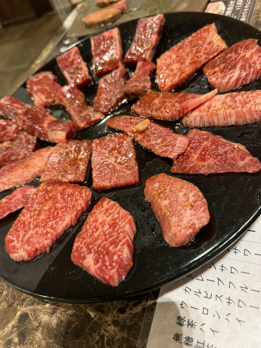 __. 𝒯 ℐ 𝒮 𝒮 𝒜 🐶🍣 tweet media
