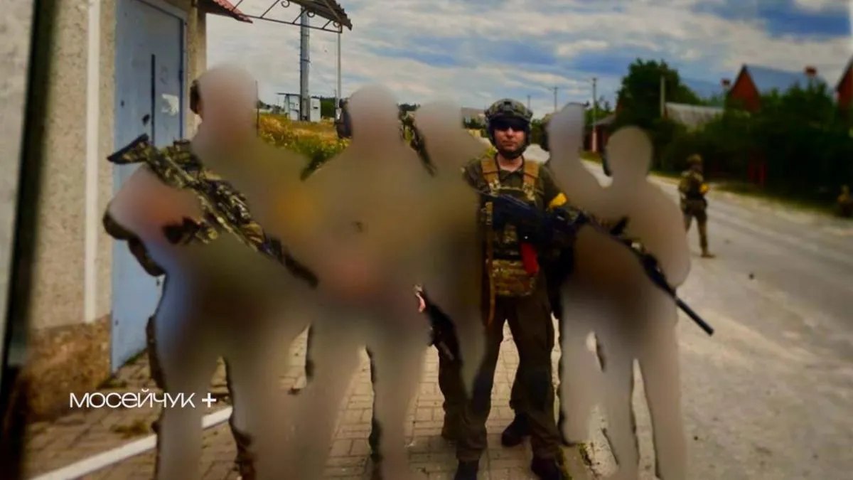 NAFOvoyager's tweet image. Budanov is a fucking legend!

He personally went in the first wave of a GUR DRG raid near Grayvoron in 2023.

Not just commanding — he was boots on the ground with the guys.

Next level.