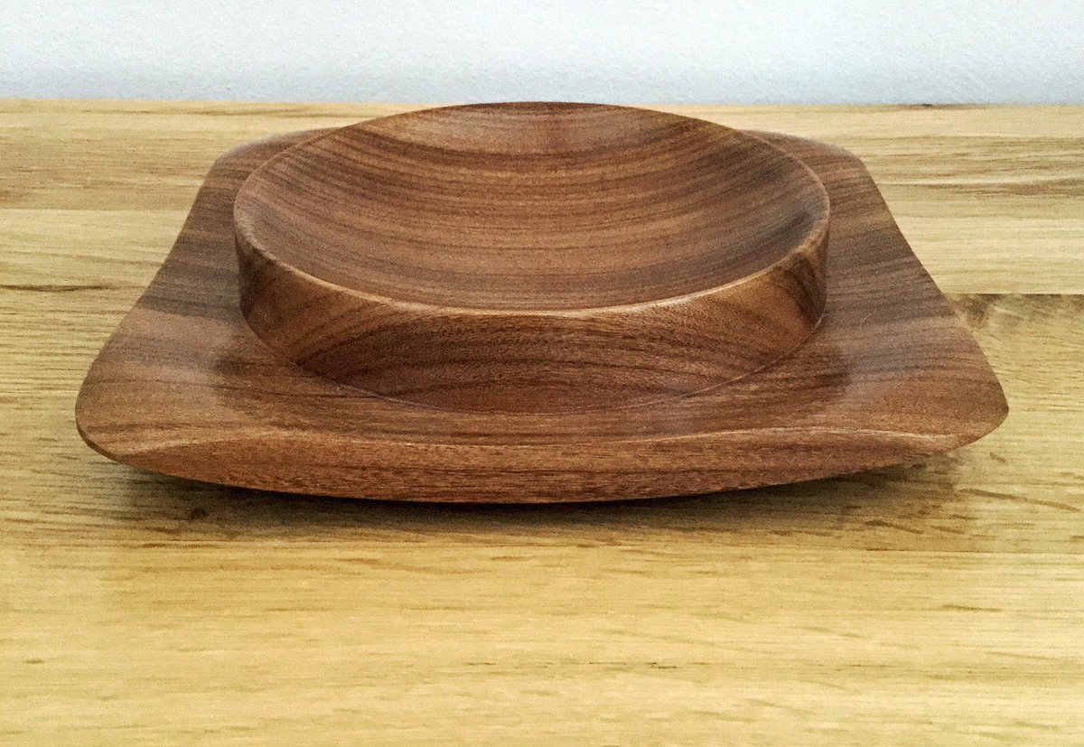 Gm0fne's tweet image. Recycled wood, Handturned Mahogany square bowl. FREE UK P&amp;amp;P tuppu.net/713b4b16 #Etsy #KardronaKrafts #Bowl