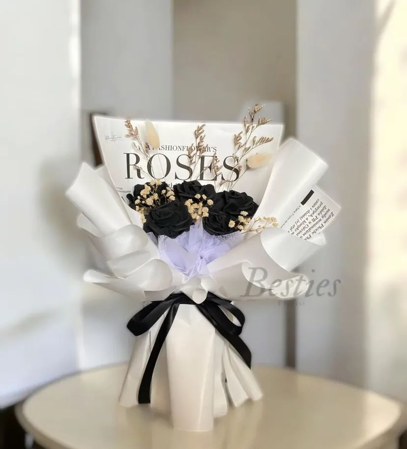 acciko_'s tweet photo. @honestly_ma Halo kakk, aku jual buket bunga yaa. Harga mulai 60rb ajaa isi 7 tangkai bunga. Wa aja ya kak kalau minat https://t.co/6vYXHWs060 🤗 https://t.co/uvEqZ649gP