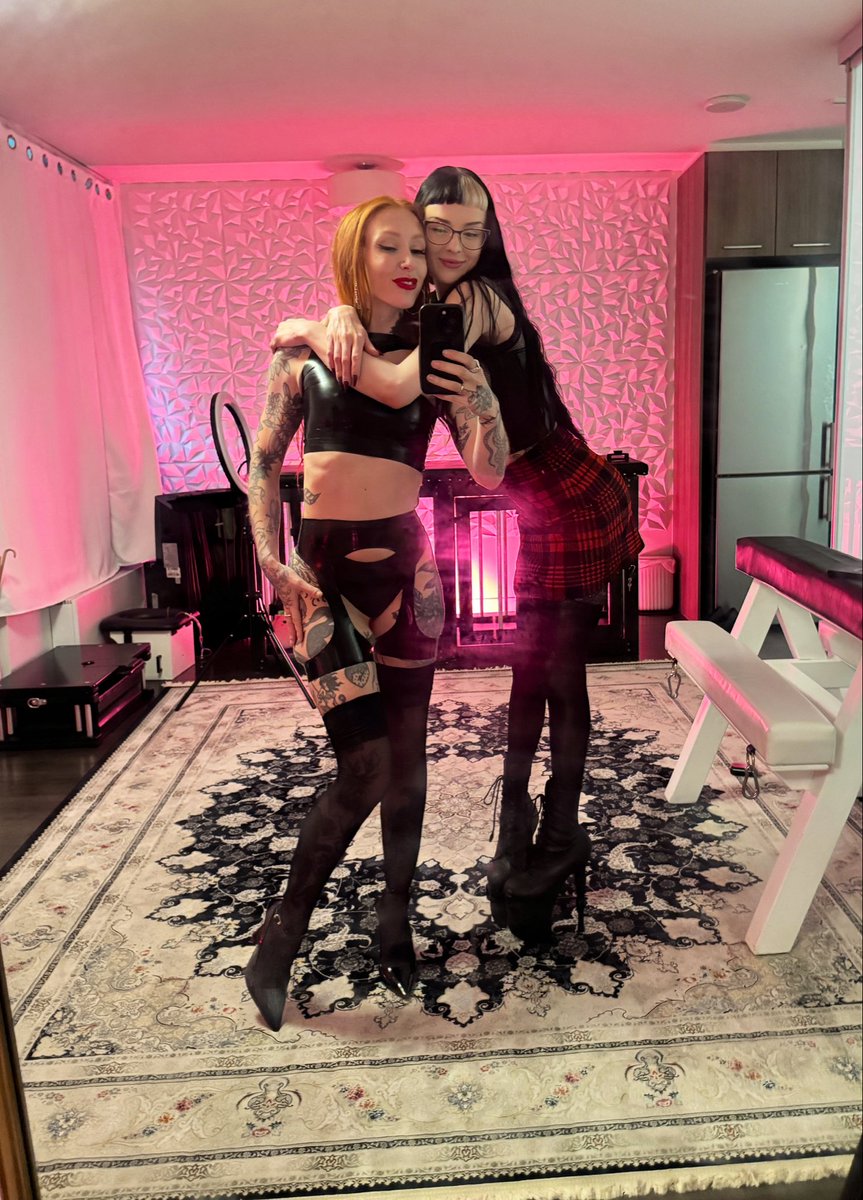 Mistress Kassy tweet media
