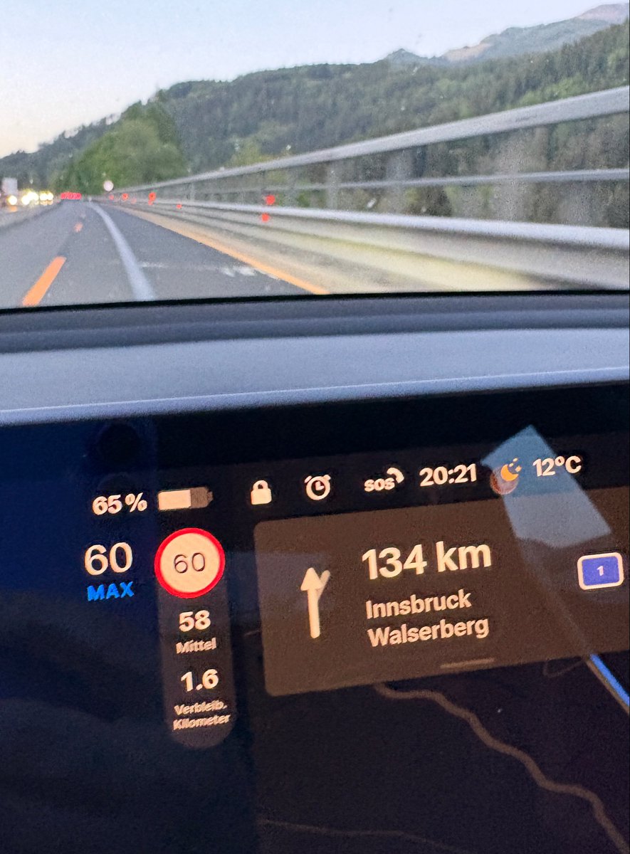 Zbrdä Zdöla tweet media