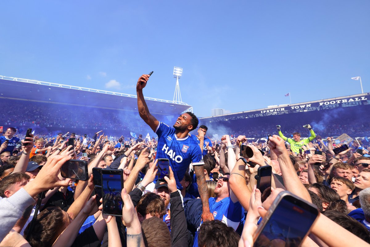 Ipswich Town tweet media