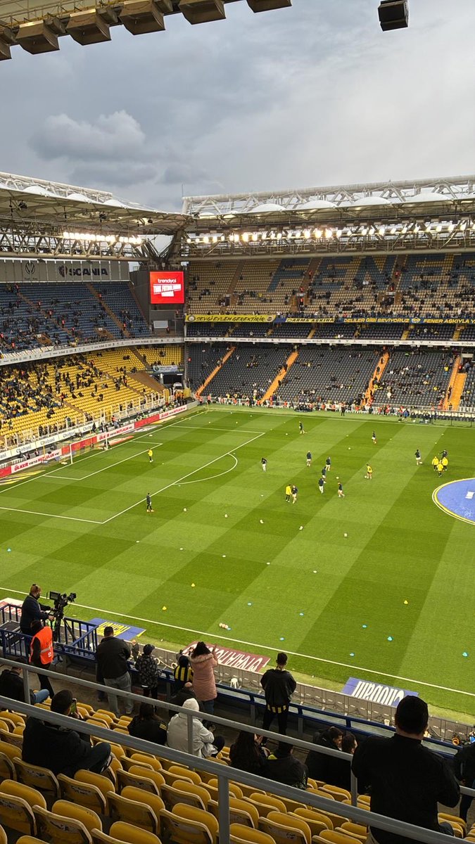 Mervottim's tweet image. Maça gelsenize olum 😢 #FenerinMaçıVar
