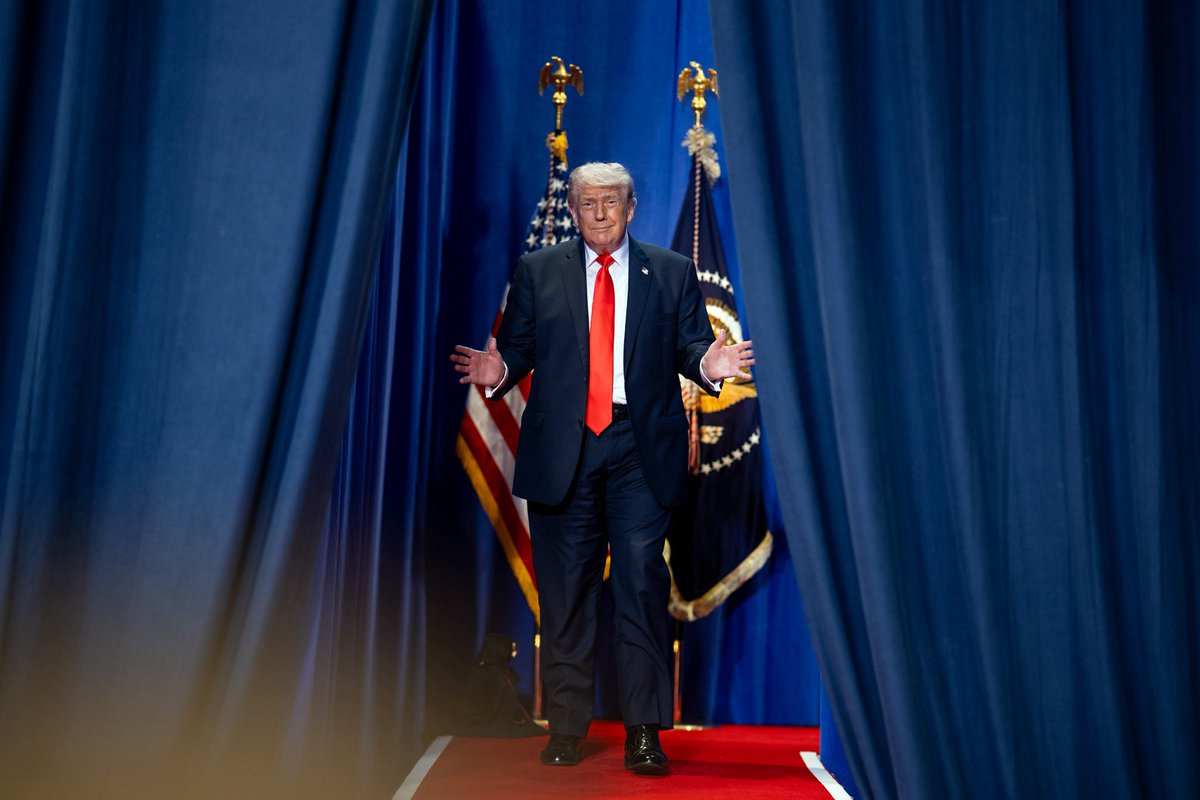 The White House tweet media