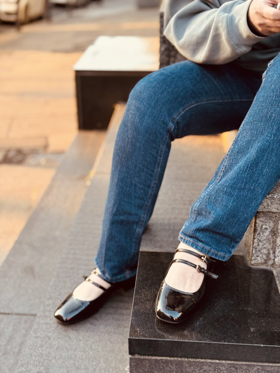 Amelie 🇬🇧🦶🧦 tweet media