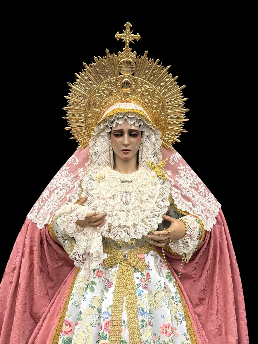 cofr_expiracion's tweet photo. ¿Por quién hizo Dios las flores, si no las hizo por Ti? 🌷 

Nuestra Madre de la Victoria luce espléndida para el mes de mayo, el mes que dedicamos a ella y nos acercamos para entregarle nuestras flores de ofrenda y oración. https://t.co/SSs4UyRPd4