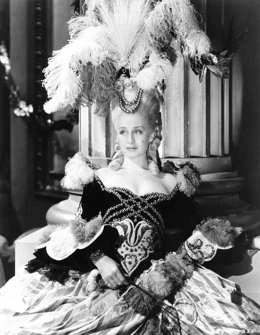 Suzanne08253534's tweet photo. Norma Shearer as Marie Antoinette, 1938 https://t.co/lnOrbA6xQX