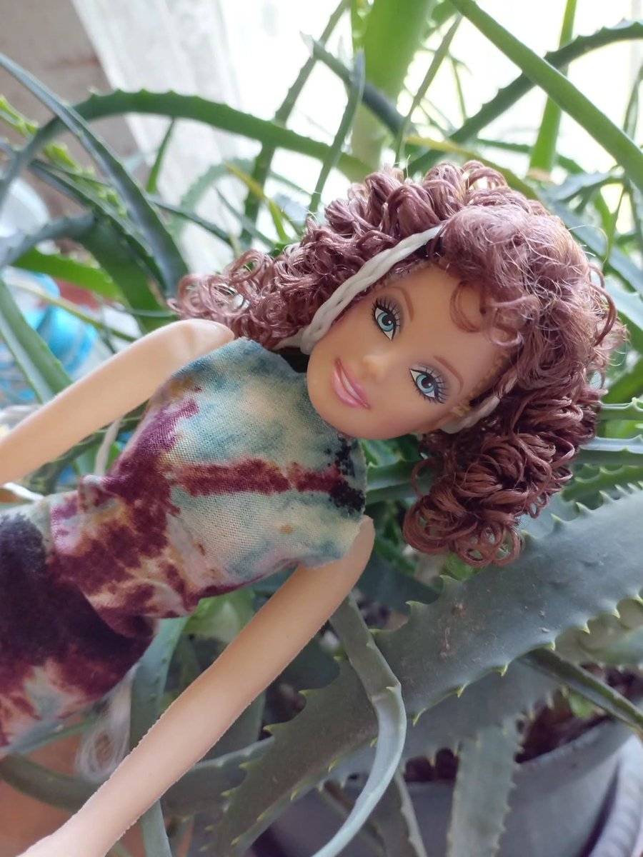 Barbielive30741's tweet photo. And this time this is really old doll from my childhood: Olga.
#retrodoll #retrobarbie #cute #curlyhair #mydollcollection #mydoll https://t.co/S6lDLmZuWs