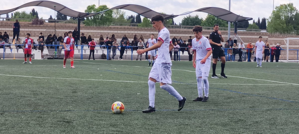 CultuAcademia's tweet photo. #CyDLCA Jornada 29
Final en el Área en el derbi de la Cadete Regional,
Cadete A (Vilius x2) - @PuenteCastroFC 2 https://t.co/DVnFVf0hUc