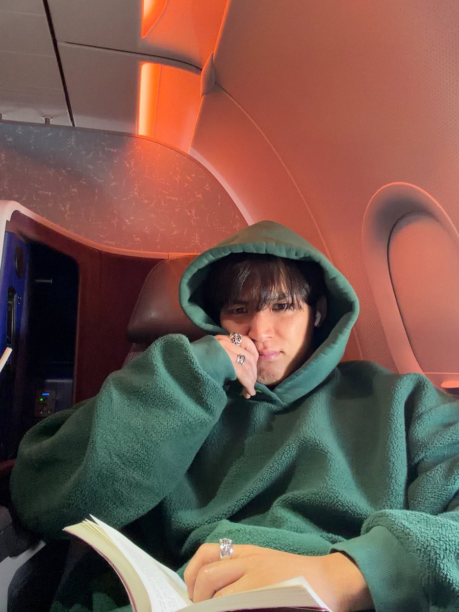 mienghyu's tweet photo. https://t.co/CTYyRqFYyx