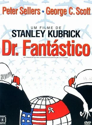 cesaresn's tweet photo. Somente ontem assisti pela primeira vez essa maravilha do cinema, Dr. Fantástico (1964), e fiquei estarrecido com a atualidade. O olhar atento percebe que se trata, na verdade, de um documentário. Kubrick filmou homens numa sala decidindo o fim do mundo com a seriedade de uma reunião tecnocrata de diretoria. 

Quando a decisão é delegada ao protocolo, ao algoritmo, ao especialista: ninguém decide, ninguém é responsável. A catástrofe vira acidente burocrático. O filme é antigo, mas se você não viu ainda, assista.