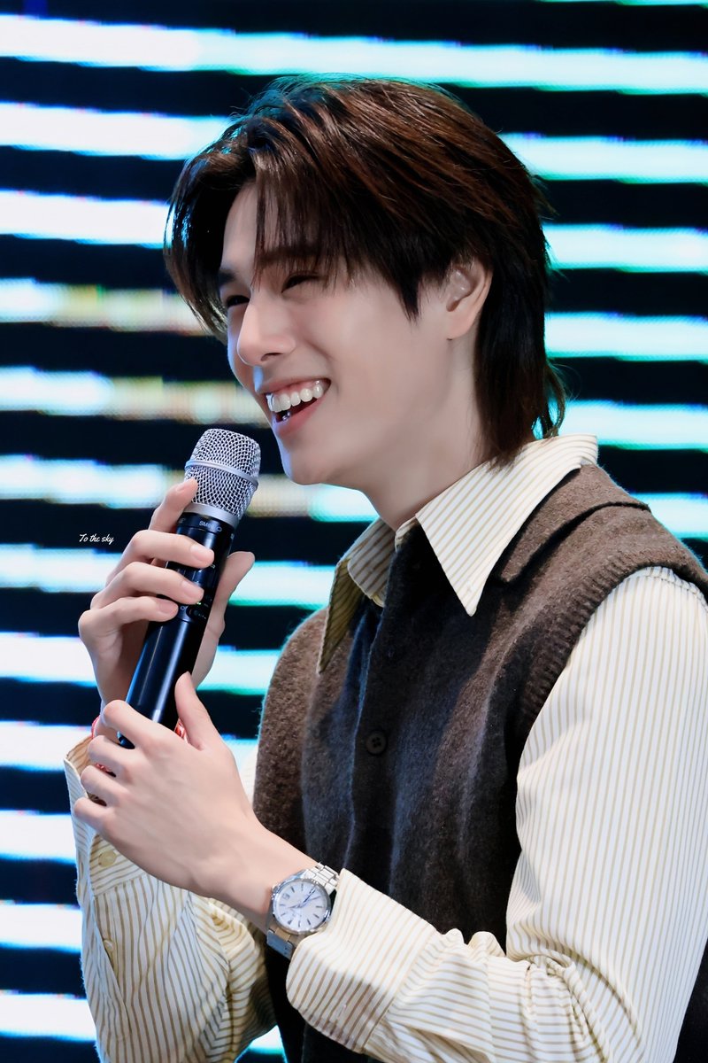 ยิ้มเหมียวตาปิด 😺 ฮืออออออออ เลือกไม่ได้ลงหมดจบๆ 
PHUWIN MODE ON SHANGHAI

#PhuwinShanghaiFansign
#phuwintang