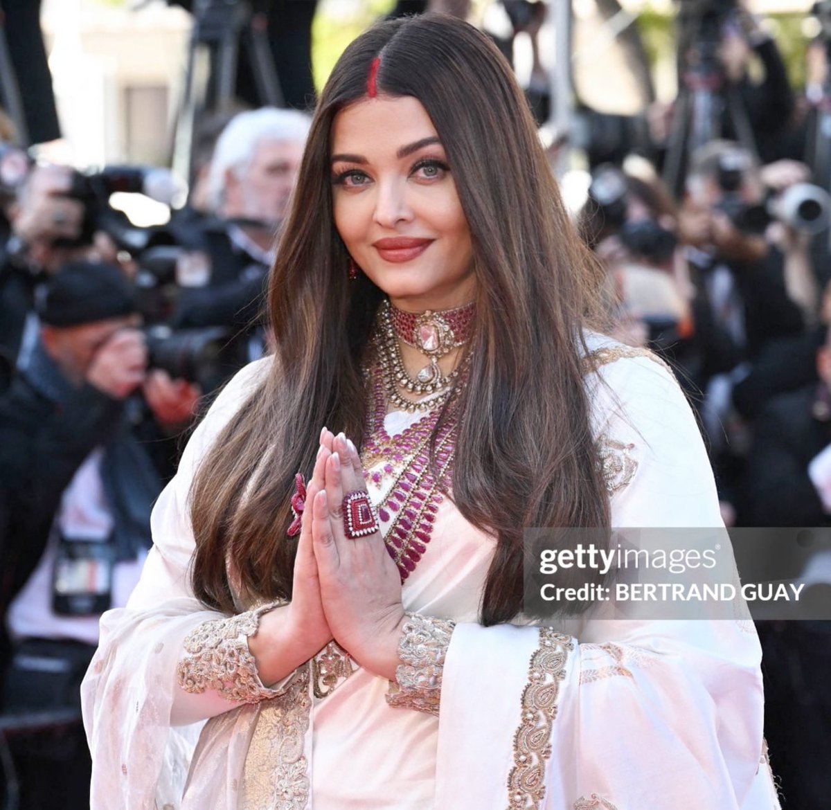 Love you Aishwarya tweet media