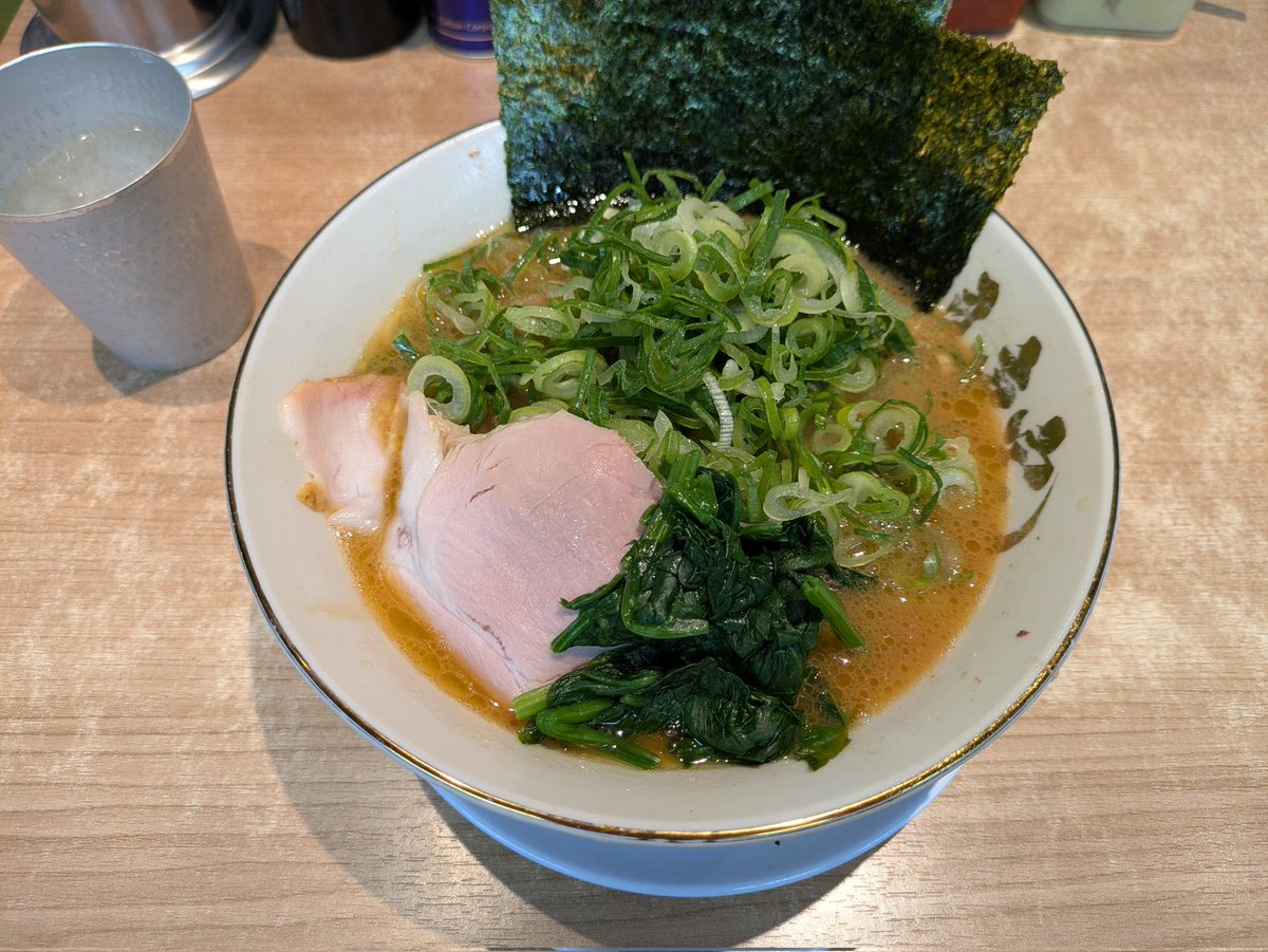 登山して海鮮丼食べてショッピングして〆ラーメンまで完璧な1日