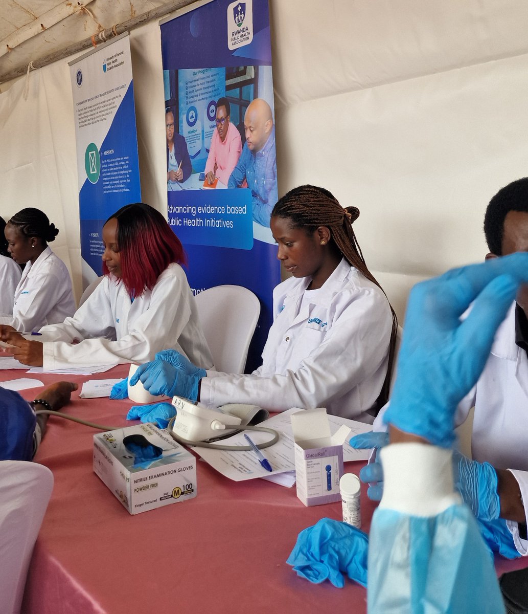 urphsa's tweet photo. Every measurement counts.
Our team is actively measuring Blood Pressure, Diabetes and Bmi at Kabuga Bus Park, come get your free screening now!
#URPHSA #NCDs #MassScreening #PublicHealth #KabugaBusPark @WHORwanda @RwandaNCDA https://t.co/NlnZagkmA6