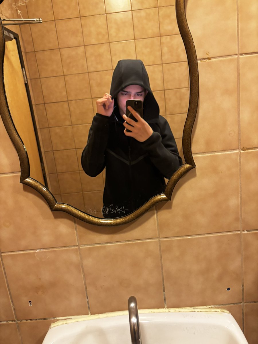gz_tomuch's tweet image. #la #latino