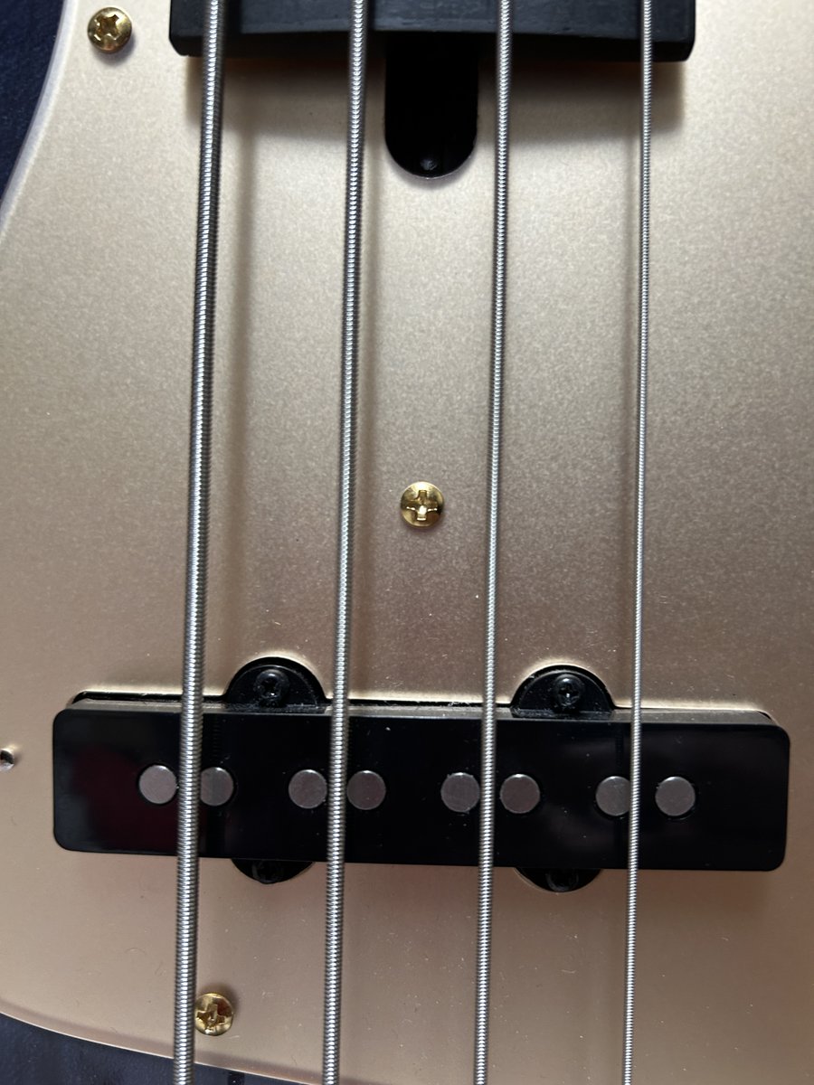 Multistrings tweet media