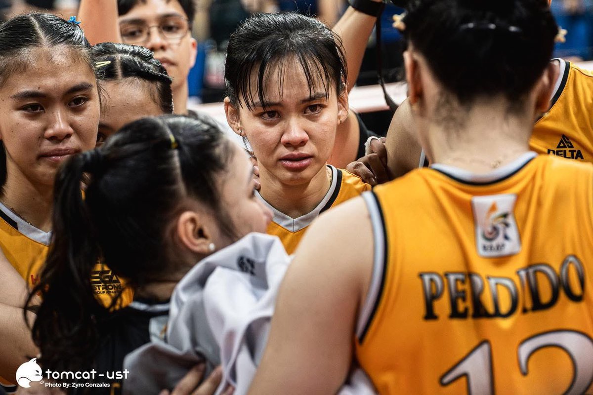 zee tweet media