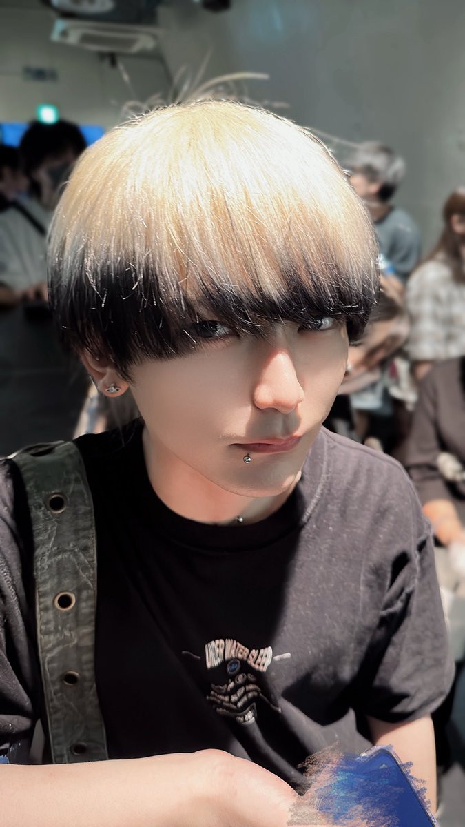 青戸 tweet media