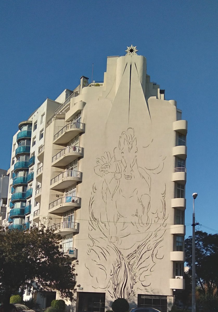 Lopezlaila1's tweet image. #Edificio El Indio #Arq. J. Caprario #Montevideo #Uruguay